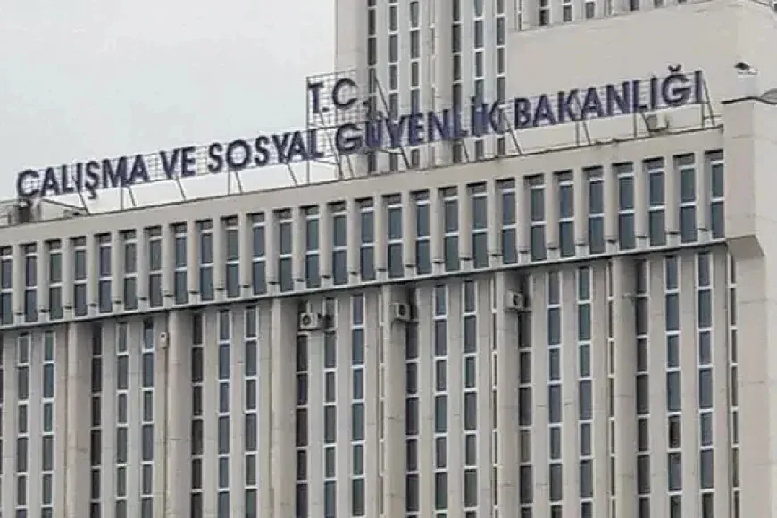 Çalışma Bakanlığı ve SGK’da Üst Düzey Görev Değişiklikleri Resmi Gazete’de