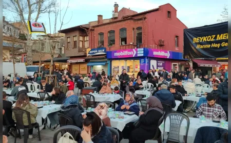 Beykoz Merkez Mahallesi'nde Dayanışma Sofrası Kuruldu: Ramazan'ın Birlik Ruhu