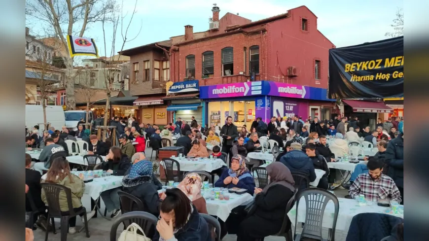 Beykoz Merkez Mahallesi'nde Dayanışma Sofrası Kuruldu: Ramazan'ın Birlik Ruhu