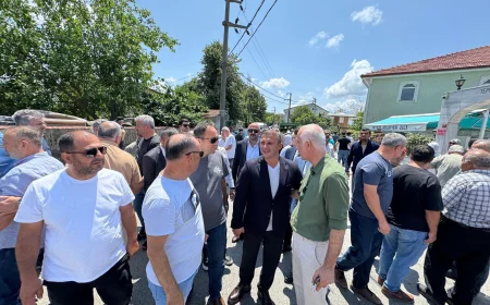 MHP Beykoz Teşkilatı Elmalı’da Cenaze Sonrası Halkla Buluştu: 'Acılar Paylaştıkça Hafifler'