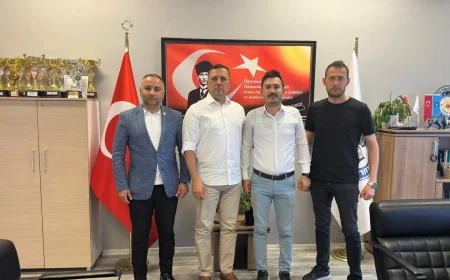 MHP Beykoz İlçe Başkan Yardımcılarından Şehit Hasan Kaya Ortaokulu’na anlamlı ziyaret