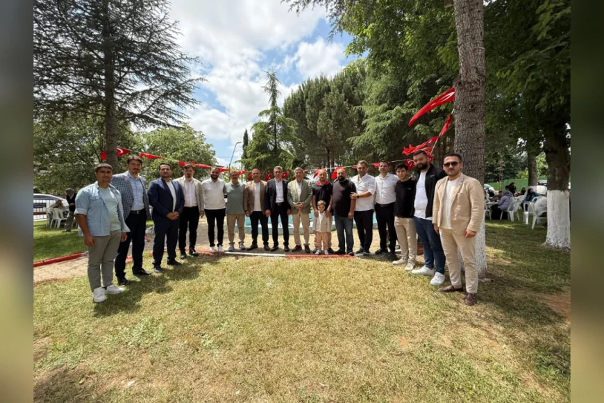 MHP ve AK Parti Beykoz teşkilatları Cumhuriyetköy Pilav Günü’nde bayramlaştı