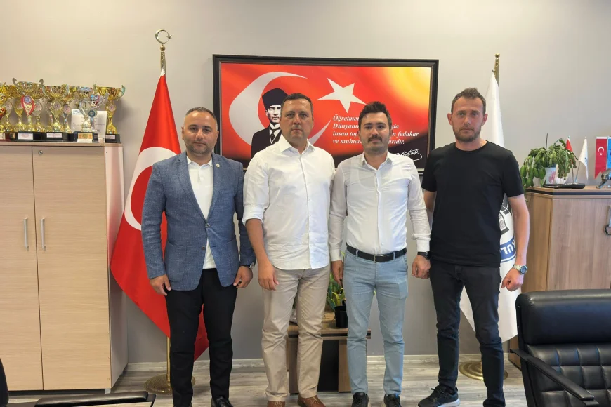 MHP Beykoz İlçe Başkan Yardımcılarından Şehit Hasan Kaya Ortaokulu’na anlamlı ziyaret