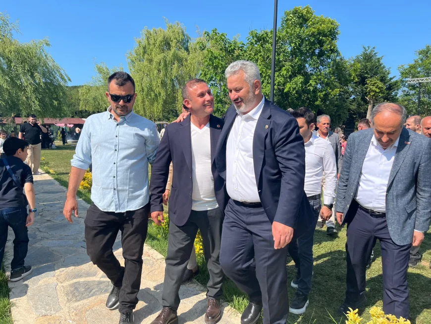 TBMM İdari Amiri Hasan Turan, Gümüşhaneliler Şenliği’nde Beykoz’da halkla buluştu