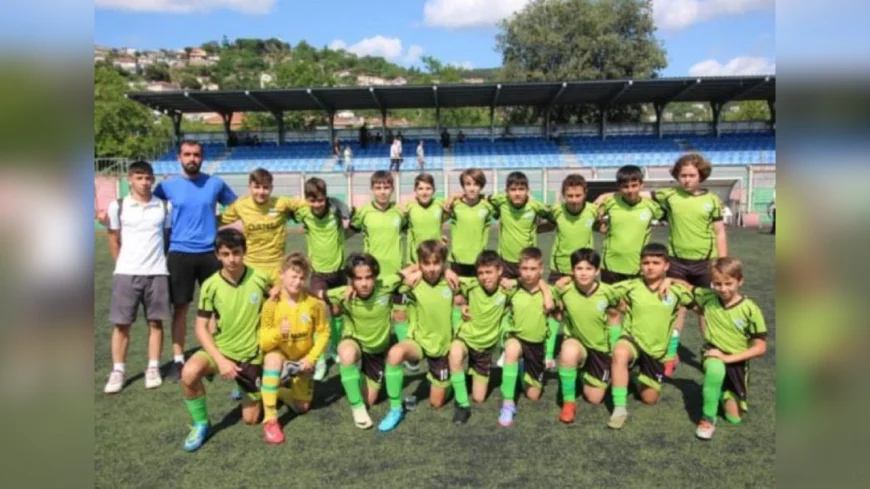 Gümüşsuyu Spor U-13 Takımı A Kategorisine Yükseldi: Beykoz Altyapısında Tarihi Başarı