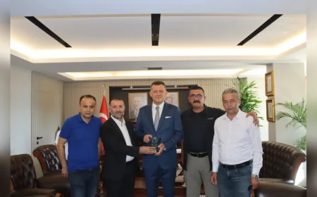 Kaymakam Ürkmezer’e Sürpriz Ziyaret! İl ve Bölge Dernek Temsilcileri Ne Mesaj Verdi?