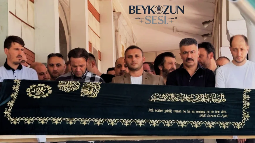 Beykoz’da tiyatro camiası yasta: Mehmet Ali Tuncer son yolculuğuna uğurlandı