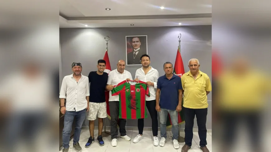 İYİ Parti Beykoz İlçe Başkanı Akif Taşdemir: "Paşabahçe gibi kulüplerin yaşatılması gençliğimiz için hayati önemde"