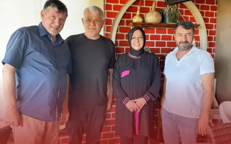 BEYMEZ İstanbul dışında kalan üyelerine plaketlerini özel buluşmada takdim etti