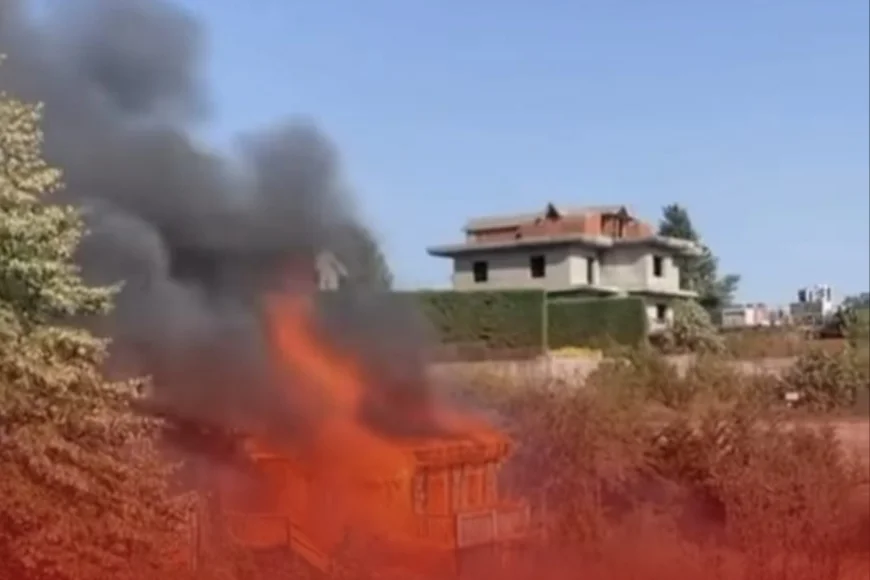 Beykoz Çavuşbaşı’nda ağaç ev yangını mahalleliyi korkuttu, itfaiye faciayı önledi