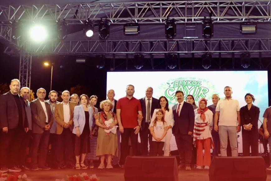 Beykoz Çayır Festivali 5. gününde hemşehri dernekleri ve müzik dolu geceyle coşkuya ev sahipliği yaptı