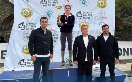 Cumhuriyetköy’de Atlı Dayanıklılık Yarışması renkli anlara sahne oldu, sporcular ödüllerini aldı