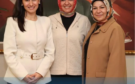 Beykoz Belediyesi’nde dikkat çeken buluşma: Şeyma Döğücü, Özlem Vural Gürzel ve Gaye Zayıf yerel yönetim deneyimlerini paylaştı