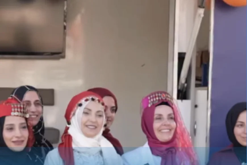 AK Parti Beykoz İlçe Kadın Kolları İbn-i Sina Haftası’nda şifalı bitkiler ve Osmanlı şerbetleriyle vatandaşlarla buluştu