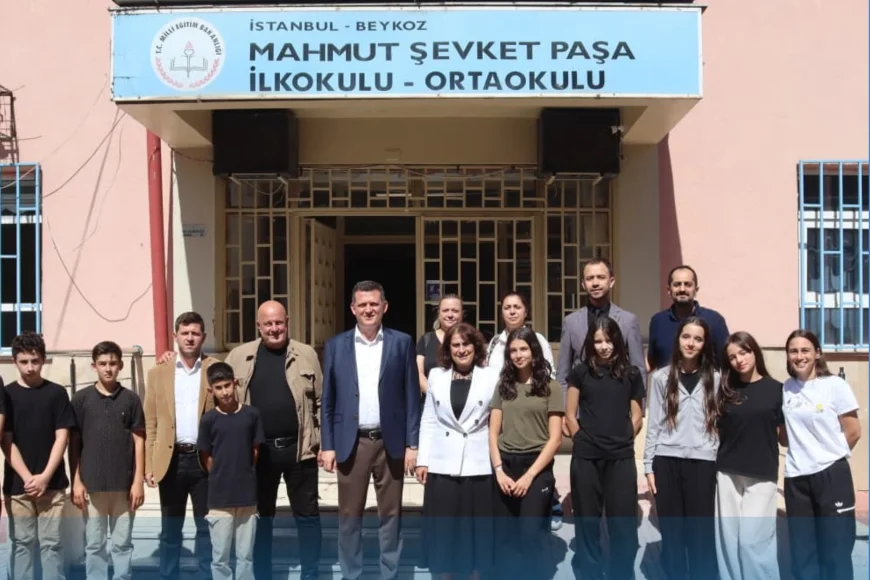 Beykoz Kaymakamı Fatih Ürkmezer Mahmutşevketpaşa İlk ve Ortaokulu’nu ziyaret ederek eğitim faaliyetlerini inceledi