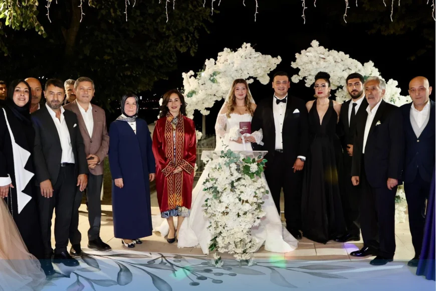 Beykoz Korusu’nda Görkemli Düğün: Dede ve Şekeroğlu Ailelerinin Mutlu Günü Protokolü Buluşturdu