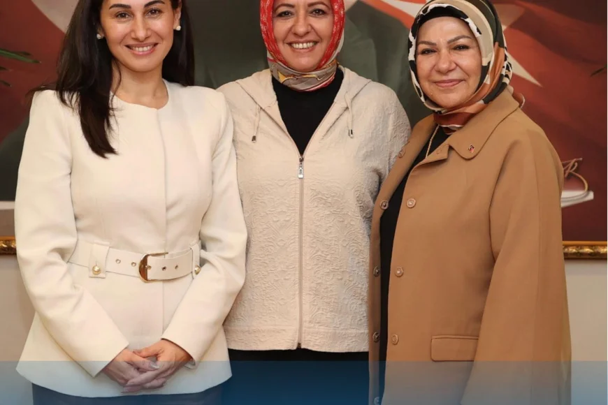 Beykoz Belediyesi’nde dikkat çeken buluşma: Şeyma Döğücü, Özlem Vural Gürzel ve Gaye Zayıf yerel yönetim deneyimlerini paylaştı