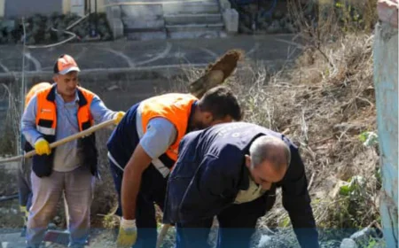 Tokatköy Yaren Sokak’ta merdivenler yenileniyor, güvenli yürüyüş alanları oluşturuluyor