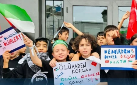 Beykoz’da öğrenciler Filistin için tek yürek oldu: Minik yüreklerden Gazze’ye anlamlı dayanışma mesajı