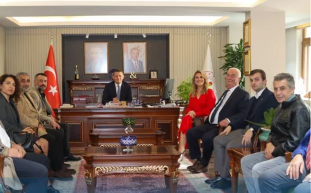 CHP Beykoz İlçe Başkanı Aydın Düzgün’den Kaymakam Dr. Fatih Ürkmezer’e nezaket ziyareti