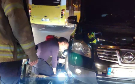 Beykoz Ortaçeşme’de Araç Motoruna Sıkışan Kedi İtfaiye Ekiplerince Sağ Salim Kurtarıldı