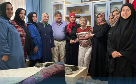 MHP Beykoz İlçe Teşkilatından Çubuklu Mahallesi’nde Gönül Ziyareti: “Hayırlı Günler Komşum” ve “Derdin Derdimizdir” Projeleriyle Vatandaşlarla Birebir Temas Devam Ediyor
