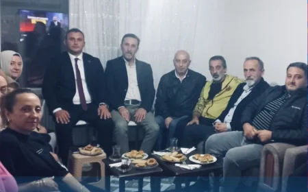 MHP Beykoz İlçe Teşkilatı Örnekköy’de Vatandaşlarla Buluştu: “Hayırlı Günler Komşum” Ziyaretinde Samimi Görüntüler