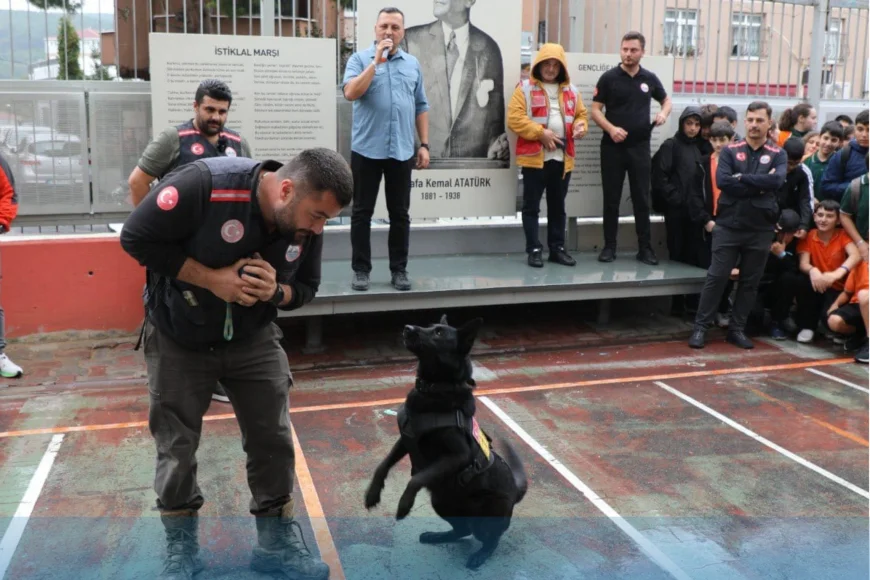 Beykoz’da öğrenciler deprem tatbikatıyla afet bilincini pekiştirdi