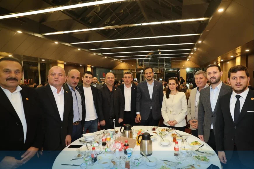 İstanbul’da Muhtarlar Buluşması: 39 İlçeden Katılım Sağlandı, Yerel Hizmette Ortak Vizyon Mesajı Verildi