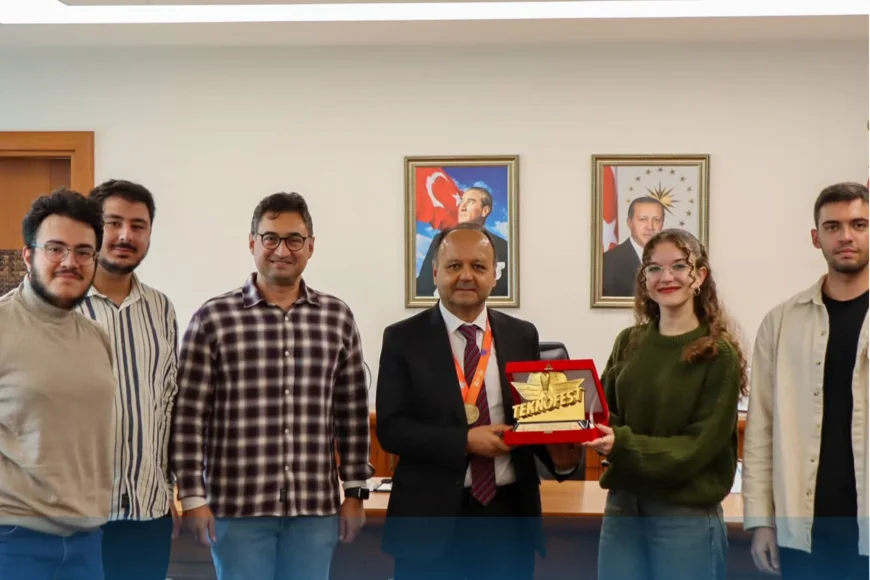 TAU-SAT Takımı TEKNOFEST 2025 Model Uydu Yarışması’nda Birinci Oldu: Rektör Prof. Dr. Cemal Yıldız “Bu Başarı Türkiye’nin Uzay Vizyonunun Yansımasıdır”