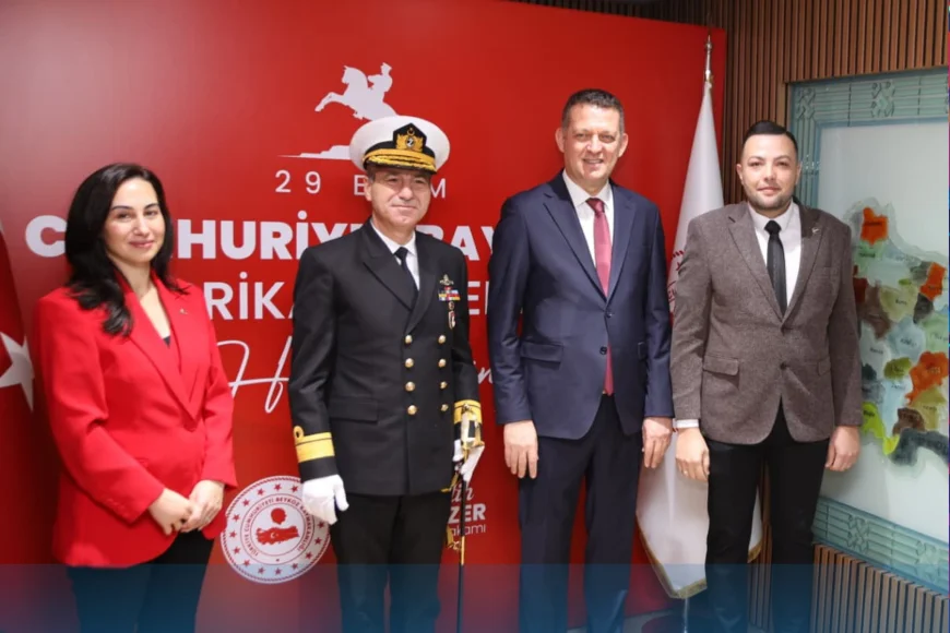 Yeniden Refah Partisi Beykoz İlçe Başkanı Mustafa Çiçek Kaymakamlık Binasındaki Törende Cumhuriyet Mesajı Verdi