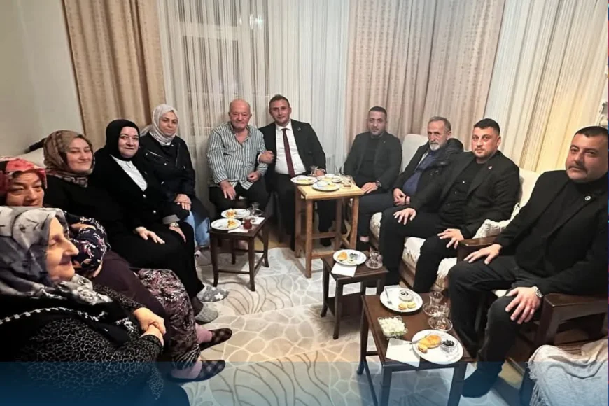 MHP Beykoz İlçe Teşkilatı Gümüşsuyu’nda “Hayırlı Günler Komşum” Ziyaretinde Vatandaşlarla Buluştu