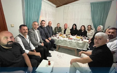 “Hayırlı Günler Komşum” Ziyaretleri Riva’da Devam Ediyor: MHP Beykoz Teşkilatından Yelege Ailesine Samimi Buluşma