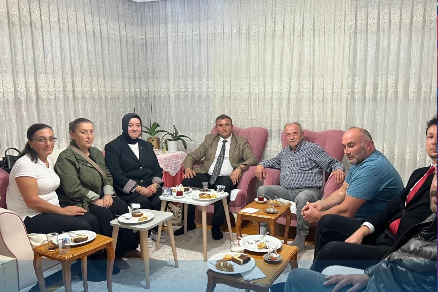 MHP Beykoz İlçe Teşkilatı Soğuksu Mahallesi’nde Şehit Babası Ömer Yılmaz’ı Ziyaret Etti