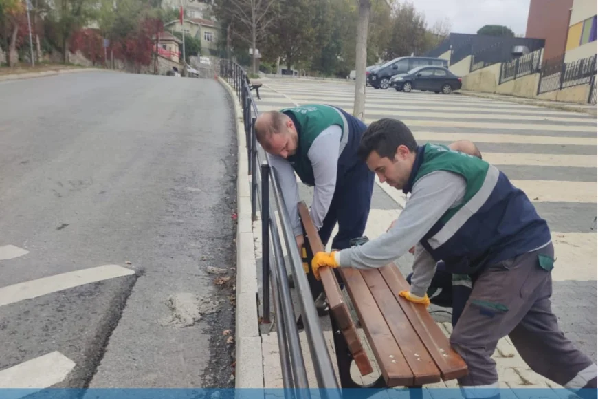 Beykoz Çubuklu’da Yokuş Boyunca Oluşturulan Yeni Dinlenme Noktaları Yaşlılar ve Mahalle Sakinlerine Rahatlık Sağladı