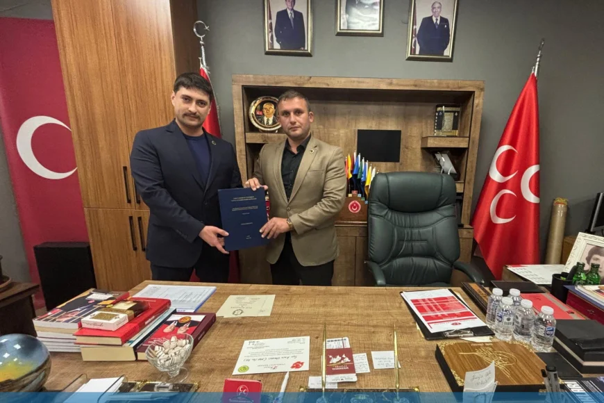 MHP Beykoz İlçe Teşkilatında Eğitimci Ömer Faruk İnce’nin Akademik Tez Armağanı Teşkilat Kütüphanesine Kalıcı Katkı Sağladı