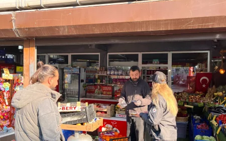 Beykoz İlçe Emniyet Müdürlüğü Toplum Destekli Polislik Ekipleri Dijital Güvenlik ve KADES Bilincini Sahaya Taşıdı