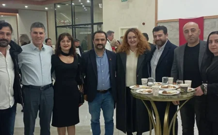 Neşe-i Muhabbet Musiki Topluluğu Lansman Gecesinde Türk Musikisinin Birleştirici Gücünü Sahneye Taşıdı