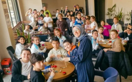 Beykoz Belediyesi Çayır Kütüphanesi Çocukları Kitap ve Atölye Etkinlikleriyle Buluşturdu