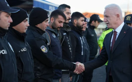 İstanbul Valisi Davut Gül: “Yılbaşı Gecesi Trafik ve Güvenlik Tedbirlerini Sahada Takip Ettik”