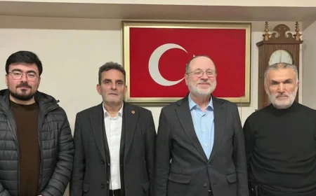 Saadet Partisi Beykoz İlçe Başkanı Hakan Gökçan’dan geçmiş dönem başkanı Hüseyin Yaman’a vefa ziyareti