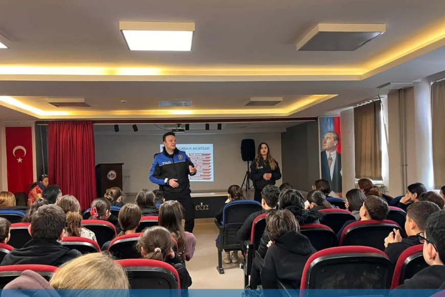 Beykoz İlçe Emniyet Müdürlüğü “Geleceğe Atılan Güvenli Adımlar” Projesiyle Okullarda Bilinçlendirme Çalışmalarını Sürdürüyor