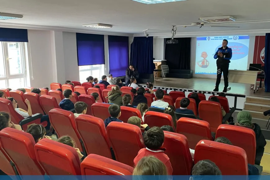 Beykoz İlçe Emniyet Müdürlüğü “Geleceğe Atılan Güvenli Adımlar Projesi” Kapsamında Fatinhoca İlkokulu’nda Öğrencilere Bilgilendirme Semineri Düzenledi