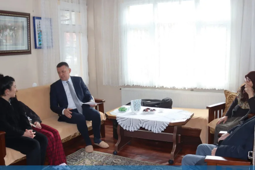Beykoz Kaymakamı Dr. Fatih Ürkmezer “Ailemiz İstanbul” Kapsamında Haneleri Ziyaret Ederek Vatandaşlarla Birebir Görüştü