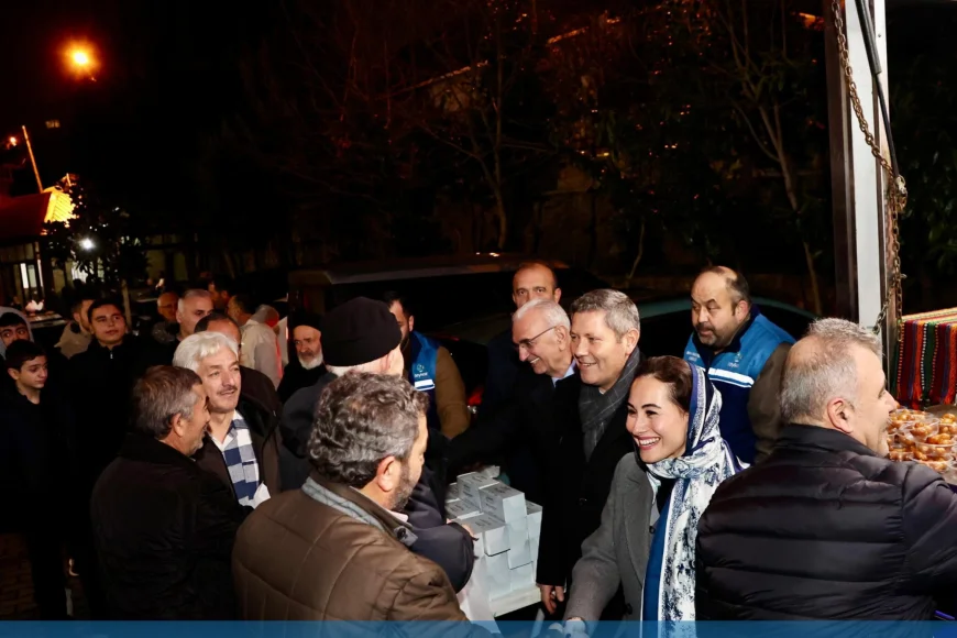 Beykoz Belediye Başkan Vekili Özlem Vural Gürzel Miraç Kandilinde Camilerde Vatandaşlarla Buluştu
