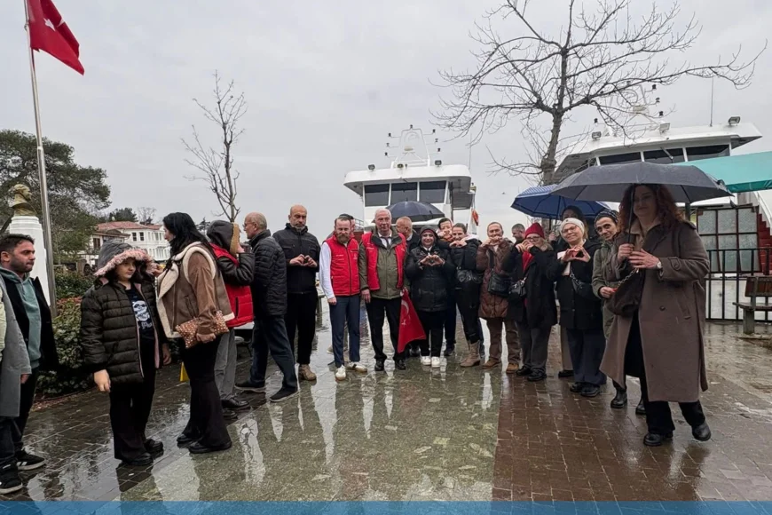 CHP Beykoz İlçe Başkanı Aydın Düzgün Beykoz Sokaklarında: “Hakikati Halktan Gizleyemezsiniz”
