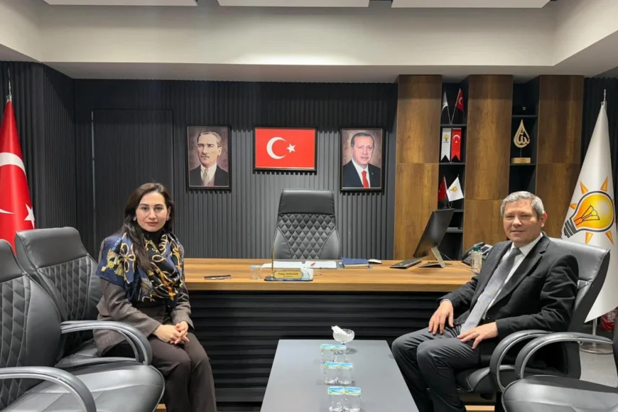 Beykoz Belediye Başkan Vekili Özlem Vural Gürzel’in AK Parti Beykoz İlçe Başkanlığı ziyareti ilçe siyasetinde soru işaretleri yarattı