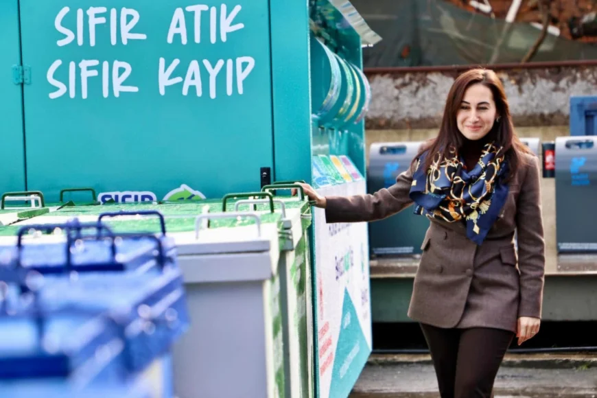 Çevre, Şehircilik ve İklim Değişikliği Bakanlığı desteğiyle Beykoz’da sıfır atık altyapısı güçlendi 1500 yeni konteyner hizmete alındı