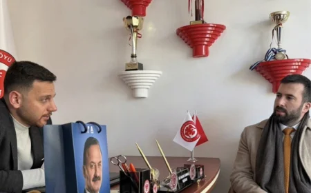 ANAHTAR PARTİ BEYKOZ TEŞKİLATI’NDAN CUMHURİYETKÖY SPOR KULÜBÜ’NE AMATÖR SPOR ODAKLI ZİYARET