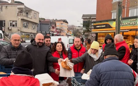 CHP BEYKOZ İLÇE BAŞKANI AYDIN DÜZGÜN: “RAMAZAN PAYLAŞMANIN VE DAYANIŞMANIN EN GÜÇLÜ ZAMANIDIR”